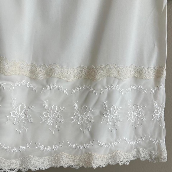 handmade ivory off white nylon satin lace trim mini slip skirt - Picture 5 of 7